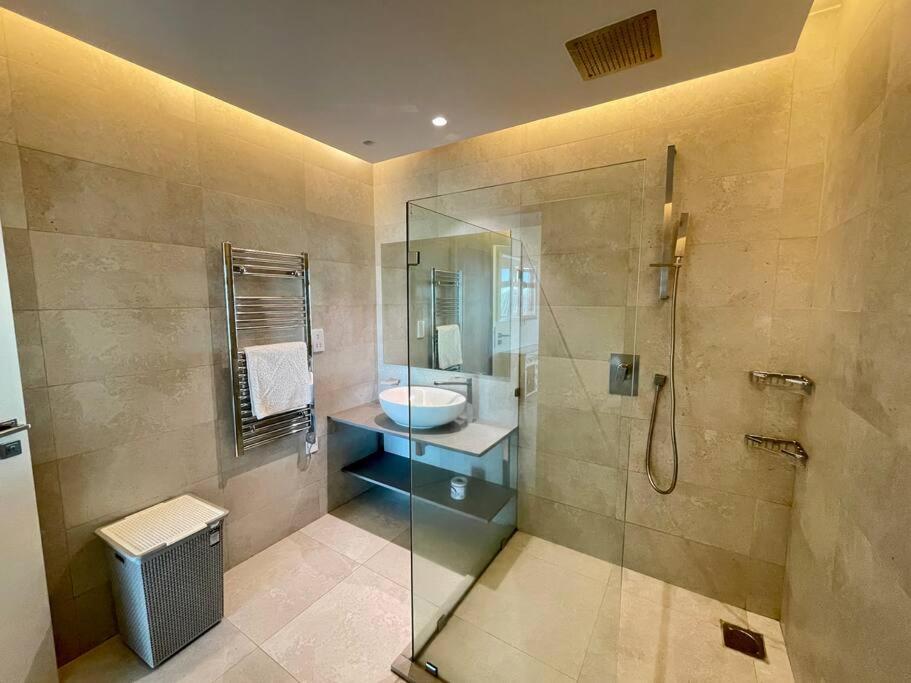 City View Apartment Nestled In The Heart Of Nbo Nairobi Eksteriør billede